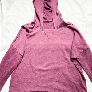 Adorable Cropped Maroon Hoodie!!